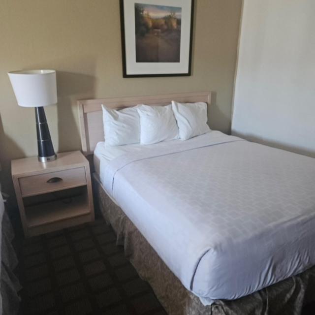 Americas Best Value Inn Wendover Exterior photo